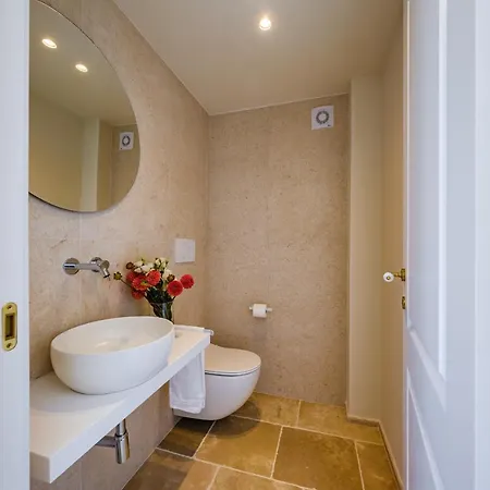 Helloapulia Cardillo With A/c Apartment